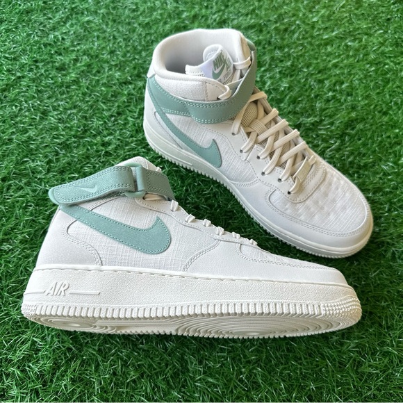 Nike Air Force 1 ‘07 Mid - Picture 3 of 10